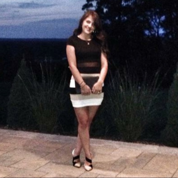 Short sleeve mini dress with sheer middle panel - Picture 2 of 2